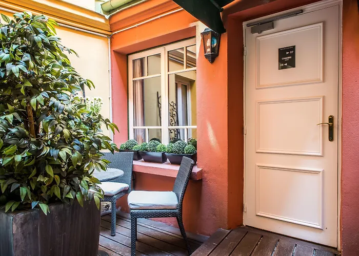 Hôtel Jardin Le Bréa Paris